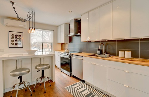 Little Burgundy Condo | Beautiful 2 level condo in the heart of Montreal