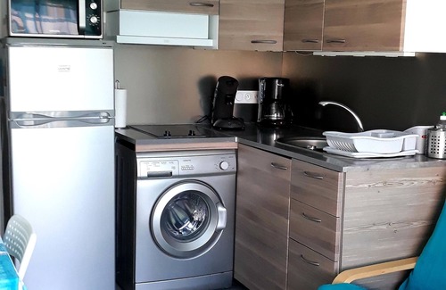 Balaruc-les-Bains Apartment | Beautiful 2* studio with BALCONY and PRIVATE PARKING SPACE near THERMAL BATHS