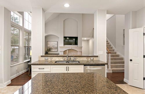 The Woodlands House | Beautiful 2-story, 5-bedroom home with pool, in The Woodlands, Texas