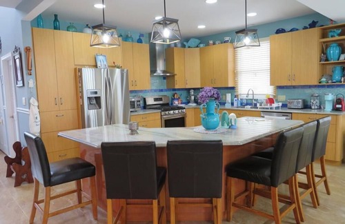 Beach Haven West House | Beautiful 2200 sq ft home Sleeps 10 Bring your water toys!