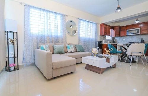 San Cristobal Apartment | Beautiful 2Bd/2bath apt W. AC, Garage & roof top