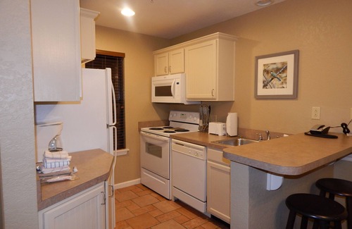 South Lee Villa | Beautiful 2BD Villa in Berkshires Resort