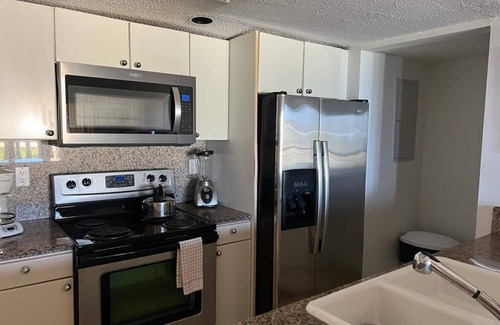 Oyster Pond Apartment | Beautiful, 2BR condo overlooking Dawn Beach