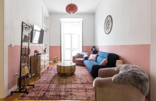 Sao Paulo Apartment | Beautiful 2BR high ceiling/50m from TimeOut market