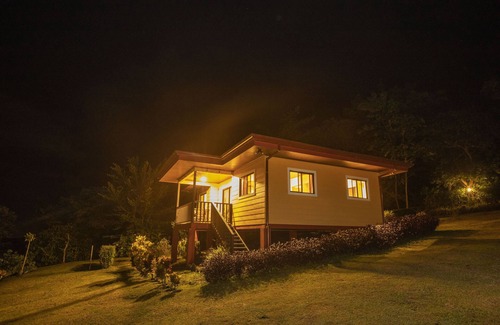 Bijagua House | BEAUTIFUL 2BR HOME WITH STUNNING VOLCANO VIEWS - FRIENDSHIP HOUSE AT BEPURAVIDA