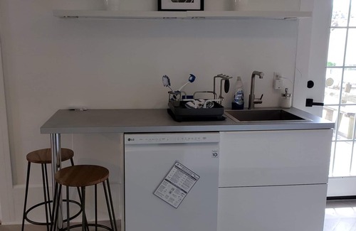 Prince Edward Apartment | Beautiful 2BR Suite just off Main St, Picton, near Sandbanks