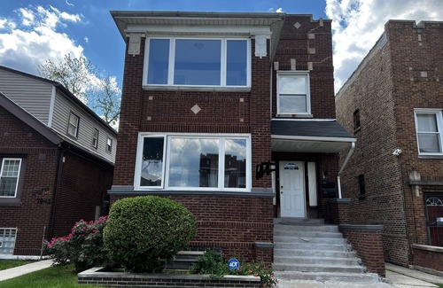 Gresham Apartment | Beautiful 2nd Floor Apartment