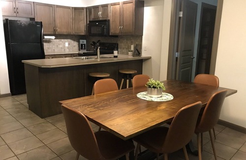 South Pandosy Condo | Beautiful 2nd Floor Condo on Quiet Creekside