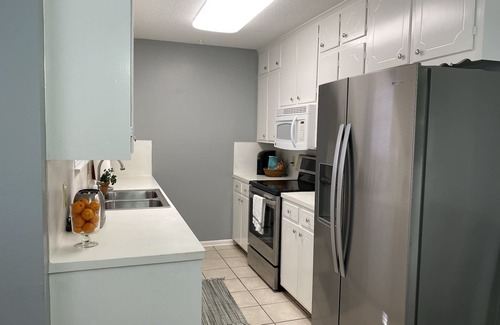 Tyler House | Beautiful 3/2 Smart Home Near Cumberland Village!