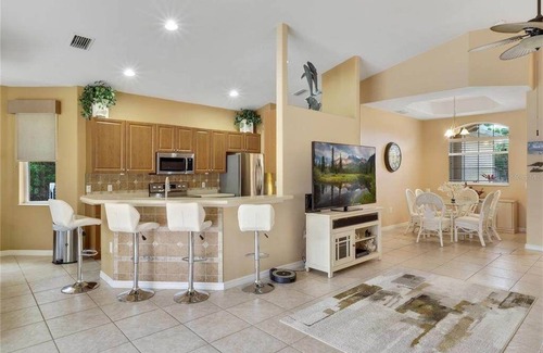 Rotonda Lakes Villa | Beautiful 3/2 spacious, bright & heated pool home