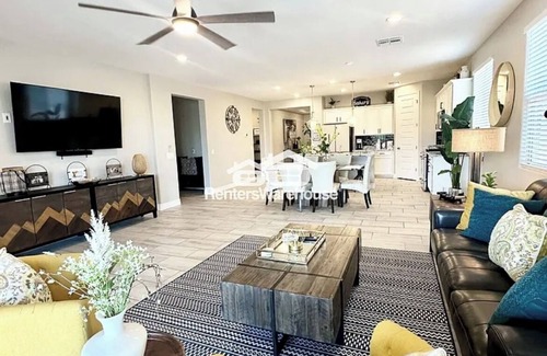 Tolleson House | Beautiful 3 bed 3 bath house in awesome community w/Mountain Views & much more