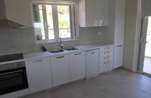 Kamara Kalidonias House | Beautiful 3-Bed House in Chania with garden