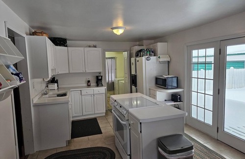 Sault Ste. Marie House | Beautiful 3‑Bed, 2‑Bath Downtown Retreat Walk to the Soo Locks & River