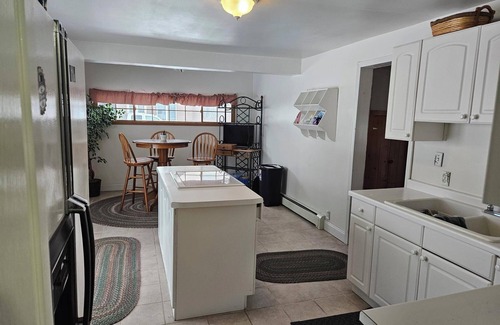 Sault Ste. Marie House | Beautiful 3‑Bed, 2‑Bath Downtown Retreat Walk to the Soo Locks & River