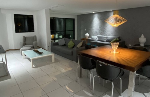 Boa Viagem Apartment | BEAUTIFUL 3 bedroom / 3 en suite apartment by Boa Viagem beach
