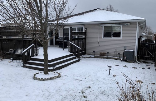 Kingston House | Beautiful 3-Bedroom Bungalow in Downtown Kingston- 5 Minutes from Lake Ontario