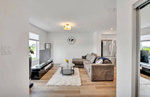 Southwest Edmonton House | Beautiful 3 bedroom home in Glenridding ravine