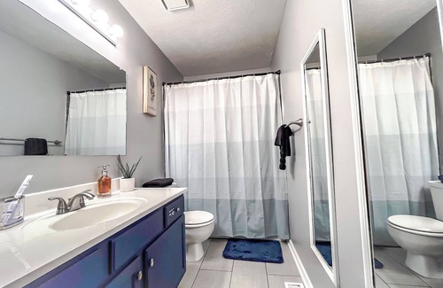 Omaha House | Beautiful 3 Bedroom Home with Hot Tub and Game Room