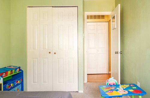 Crofton House | Beautiful 3-bedroom house with garage 20min from DC and 6 FLags