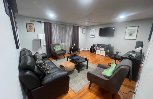 New Britain House | Beautiful 3-bedroom Only Minutes from West Hart, XL Center, Westfarms and More!