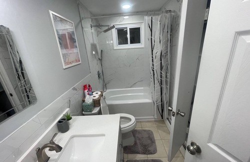 New Britain House | Beautiful 3-bedroom Only Minutes from West Hart, XL Center, Westfarms and More!