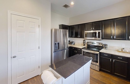 Far North Central House | Beautiful 3-bedroom house in a gated community in San Antonio, fully furnished!