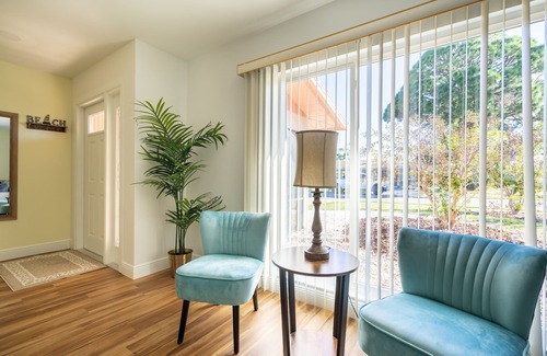 Gulf Gate Woods House | Beautiful 3B/2B Heated Pool Home Near Siesta Beach
