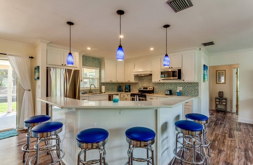 Shore Acres House | Beautiful 3BD,2BA Waterfront Pool Home