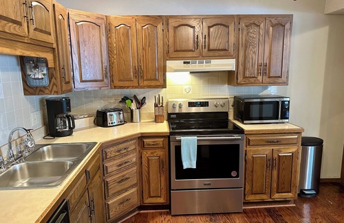 Linn Creek House | Beautiful 3bed/2bath home @30MM in Linn Creek!