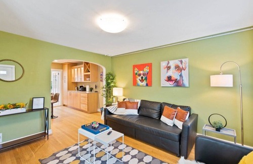 Del Ray House | Beautiful 3BR 2BA Colonial House by CozySuites