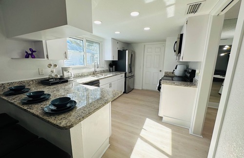 Greater Northdale House | Beautiful 4-Bedroom Villa With Private Pool