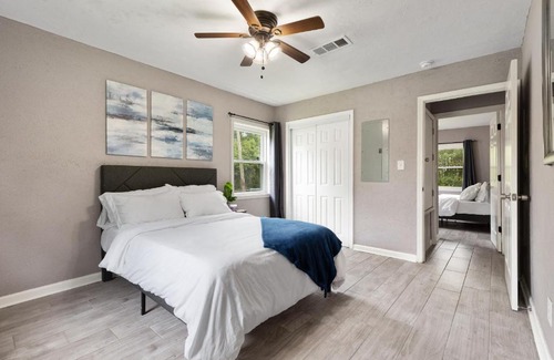 Tallahassee House | Beautiful 4 bedroom 2 bathroom house