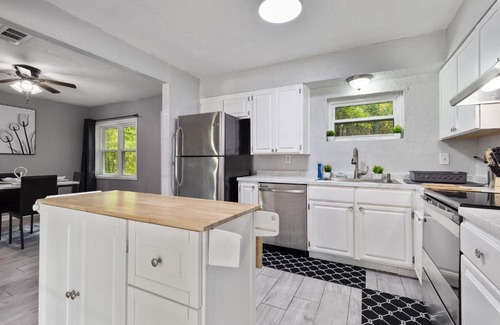 Tallahassee House | Beautiful 4 bedroom 2 bathroom house