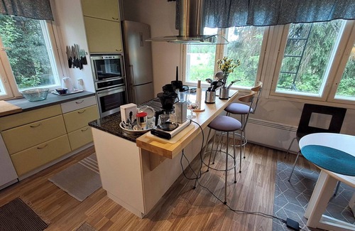 Elimaki House | Beautiful 4 Bedroom Cottage With Wood Sauna