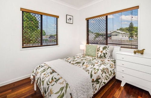 Wulguru Apartment | Beautiful 4 bedroom Home located in Georgina Street