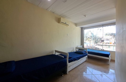 Mambucaba House | Beautiful 4 bedroom house with barbecue in Prainha Mambucaba