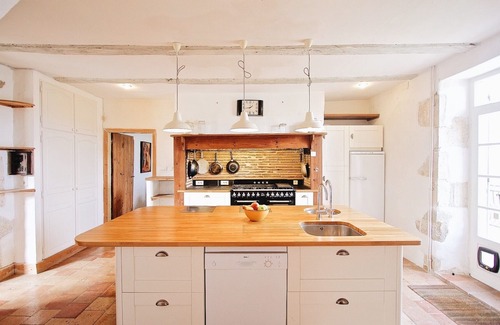 Bourlens House | Beautiful 4 bedroom stone farmhouse in the French countryside