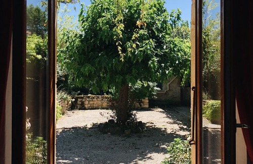 Bourlens House | Beautiful 4 bedroom stone farmhouse in the French countryside