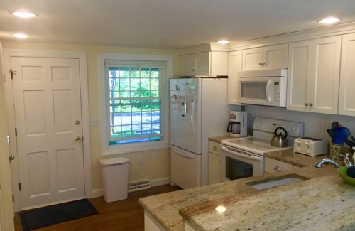 East Dennis House | Beautiful 4 Bedroom Home with Central A/C near Sea Street Beach