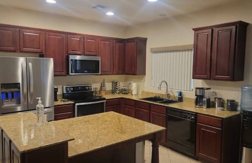 Laveen Village House | Beautiful 4 Bedroom Vacation Home Laveen Valley