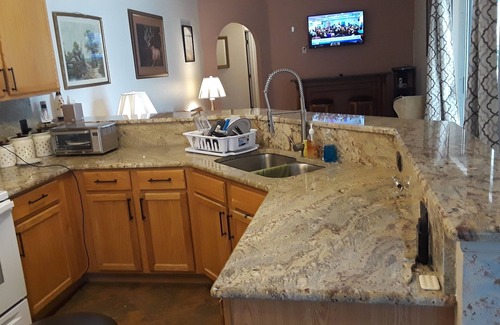 Spring Hill House | Beautiful 4 BR/2BA Private Pool Home Near Weeki Wachee Springs