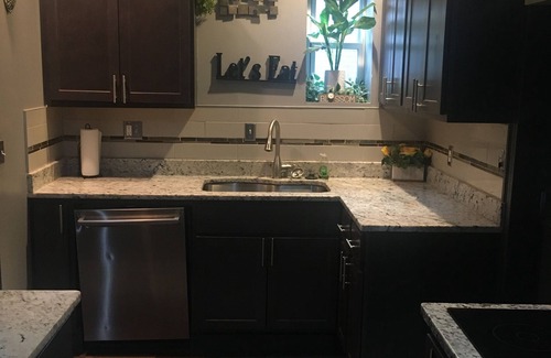 St. Louis House | Beautiful 4bed/4bath, newly renovated, all the works!