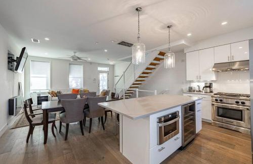 Southeast House | Beautiful 4BR Entire House in DC