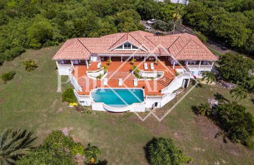 Les Terres Basses Villa | Beautiful 5 bed-rooms Villa at Terres Basses