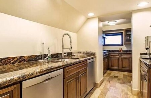Starwood House | Beautiful 5 Bedroom 8 Bathroom Home in Aspen, Co!