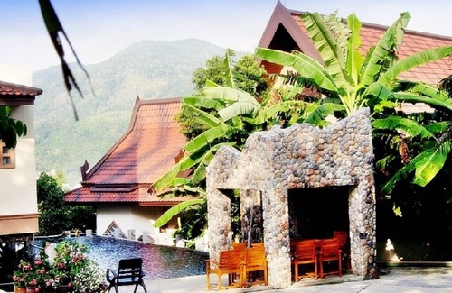 Kathu Villa | Beautiful 5 Bedrooms Modern Thai Style Villa on Private Hill Phuket