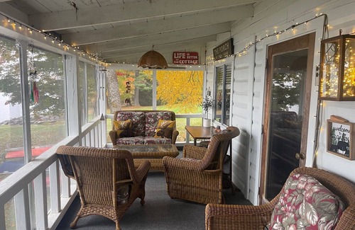 Fryeburg House | Beautiful 6 bedroom cabin on 1100 acre lake in Fryeburg Maine