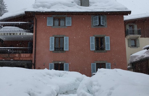 Argentiere Apartment | Beautiful apartment in the centre of Argentiere, Chamonix . Maison Rose. Apt 1