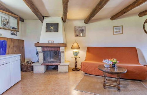 Roche-Saint-Secret Villa | Beautiful apartment in villa with WIFI, TV, patio, pets allowed, panoramic view and parking