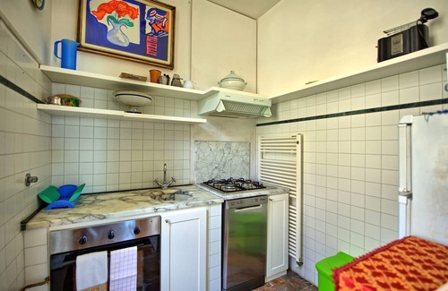 Greve in Chianti Apartment | Beautiful apartment with WIFI, pool, TV, pets allowed and parking, close to Greve In Chianti